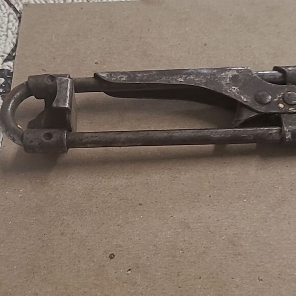 Vintage Metal Jar /Bottle Opener - Picture 2 of 8